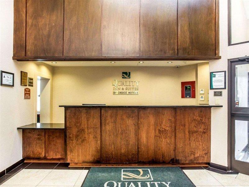 Quality Inn & Suites Coliseum Greensboro Εξωτερικό φωτογραφία