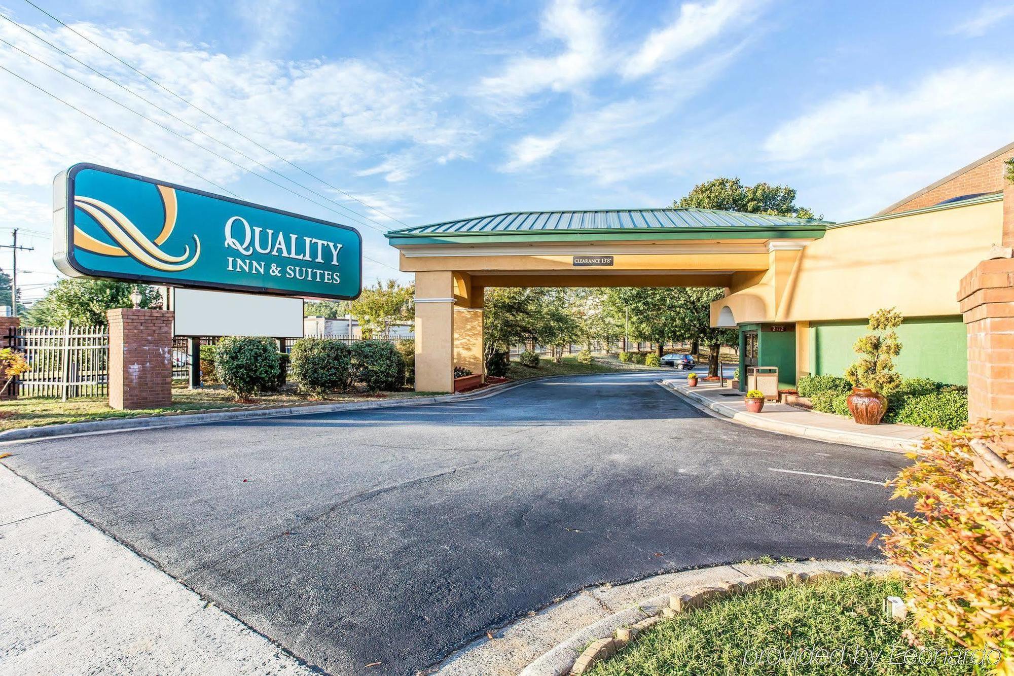 Quality Inn & Suites Coliseum Greensboro Εξωτερικό φωτογραφία